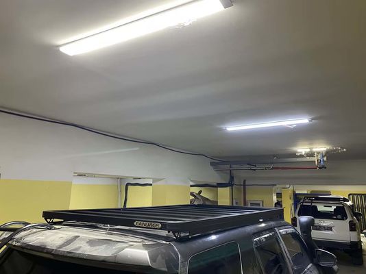 رف السقف من سبائك الألومنيوم للسيارات العالمية للسيارات ذات الطراز SUV لـ Toyota Hilux Land Cruiser 4 Runner