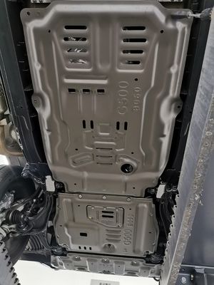 تحسين بنز G500 الخاص بك مع مجموعة صفيحة التزلج الكاملة محرك حراسة صفيحة الدروع في الرمادي
