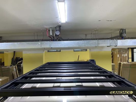 AL6063 SS304 عالمية 4X4 رف الأمتعة السطح الحانات المتقاطعة لسيارة تويوتا حامل السقف