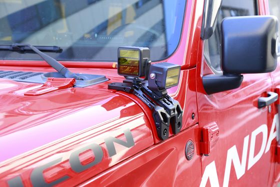 سبيكة الألومنيوم A عمود القيادة الضوء دعامة تركيب لجيب رانجلر JL 12V OEM / ODM