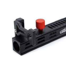 سيارة جيه بي إيه رانجلر المعدلة من الألومنيوم الأسود