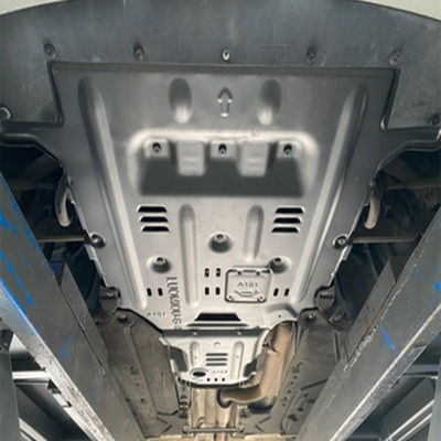 حماية محرك ألفا روميو جوليا مع لوحة التزلج من سبيكة الألومنيوم المغنيسيوم باللون الأسود