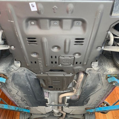 حماية محرك ألفا روميو جوليا مع لوحة التزلج من سبيكة الألومنيوم المغنيسيوم باللون الأسود