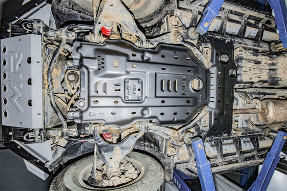 4x4 الملحقات الخارجية الألومنيوم سبيكة الفولاذ الحماية تحت الجسم لتويوتا FJ كروزر