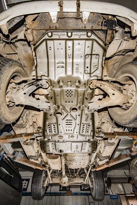 تويوتا LC 100 مجموعة حماية تحت الجسم مع خزان الوقود لوحة التزلج الأصلية