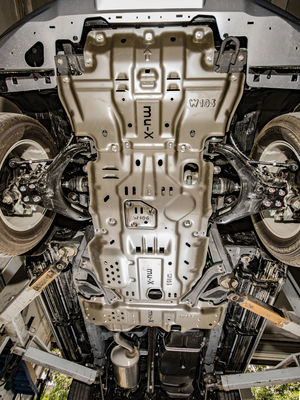 لوحة التزلج لحماية دبابة وقود لإيزوزو مو إكس دماكس مطابقة الحجم الأصلي