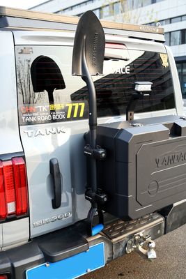 الصندوق المتوافق مع JEEP 4 * 4 الصندوق الثقيل من الألومنيوم للتخزين