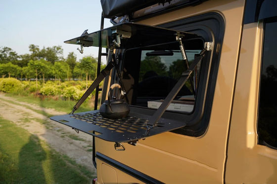 زيوت الألومنيوم الخلفية النافذة للسيارة مرسيدس G-Class W463 في عام 1989