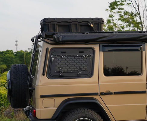 زيوت الألومنيوم الخلفية النافذة للسيارة مرسيدس G-Class W463 في عام 1989