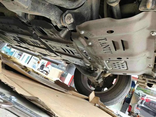 وظيفة الحماية طندرا غطاء المحرك السفلي السفلي لوحة حماية الهيكل للطوافة 18Toyota