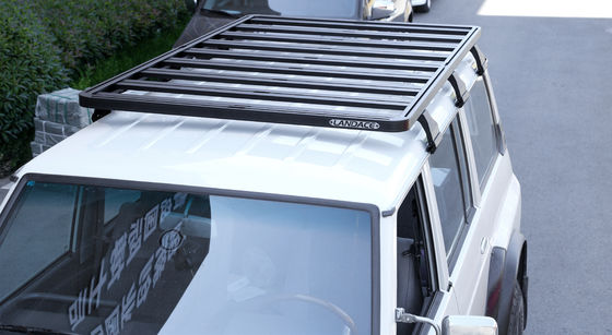 عربة سيارات SUV بار 4x4 الفولاذ العالمي الألومنيوم الصندوق الأسود التعبئة رف السقف لY60